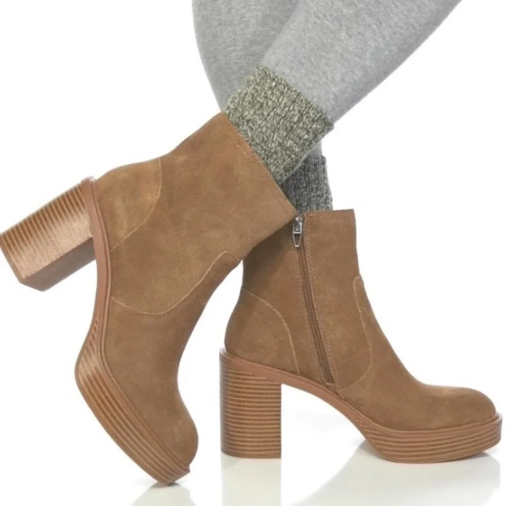 Dolce Vita Women’s Cinzia Size 6 Floor Model